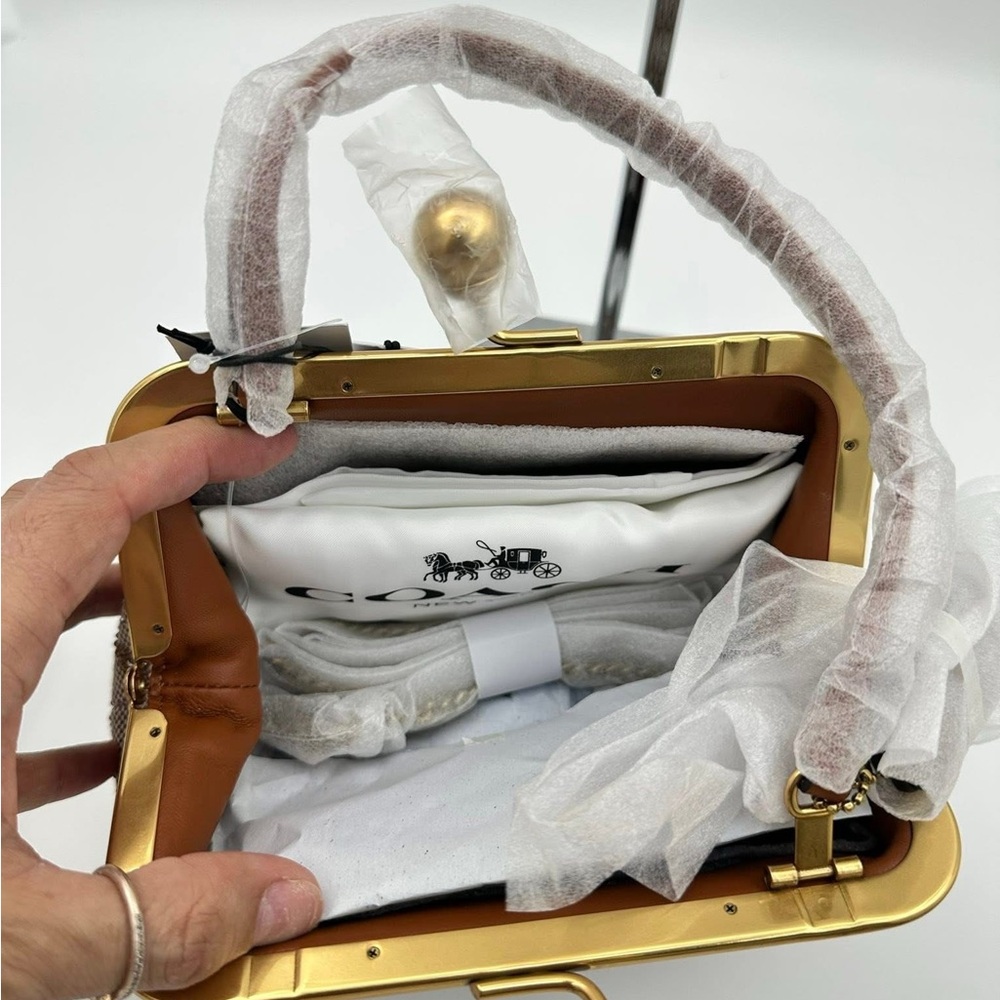 Coach Kisslock Frame Bag 16 In Crystal Signature Jacquard - Picture 4 of 10
